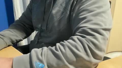 fuzitzu2 online show from February 2025 07:40:02 PM