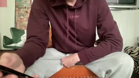 fuzzedpeach online show from April 2026 10:51:01 AM