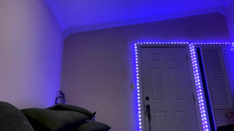 Snapshot of g0ddessluna1800 chatting on March 2025 04:12:02 AM Goddess Luna online show from March 2025 04:12:02 AM