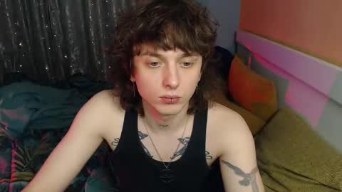 Ian online show from December 2025 10:49:02 PM