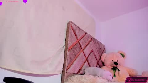 GABRIELA  online show from March 2025 05:40:02 AM