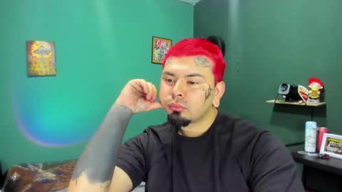 independient model online show from September 2025 01:02:01 PM