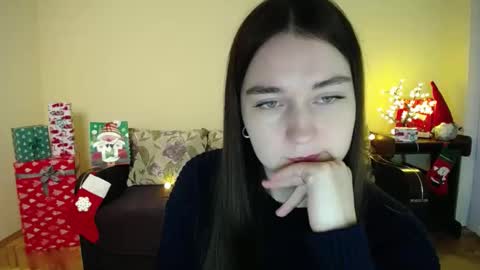 Jaklin online show from December 2024 02:22:02 PM