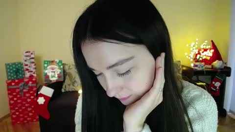 Jaklin online show from December 2024 01:28:02 PM