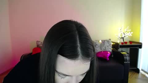 Jaklin online show from February 2025 10:06:02 AM