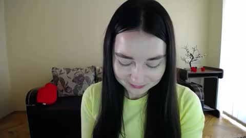 Jaklin online show from November 2025 09:44:02 AM