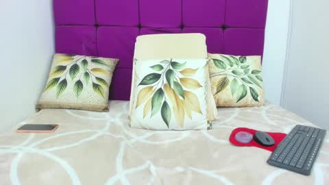 sofia online show from February 2025 10:36:01 PM