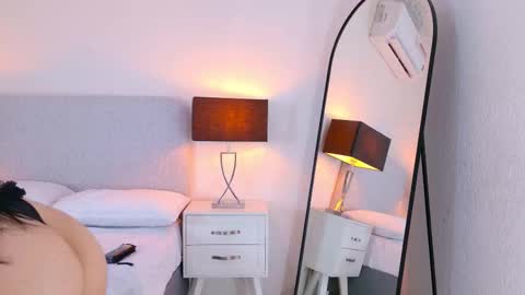 gabi_w online show from September 2025 03:30:02 AM