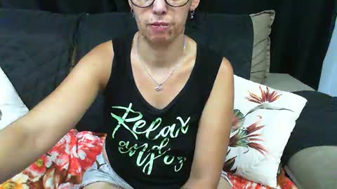 Snapshot of gabibrasil chatting on January 2025 10:17:02 PM gaby layla online show from January 2025 10:17:02 PM