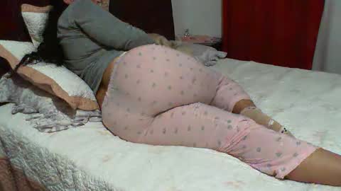 Snapshot of gabibrasil chatting on September 2025 11:07:01 PM gaby layla online show from September 2025 11:07:01 PM