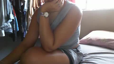 gaby  layla online show from March 2026 09:22:02 PM