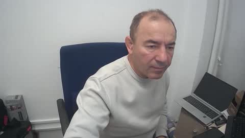gabriel9_2003 online show from April 2026 10:10:02 AM