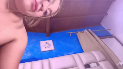 gabriela online show from February 2025 07:31:02 PM