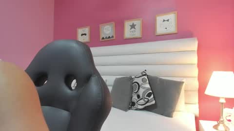 Snapshot of gabriela_salgado chatting on March 2025 10:54:02 AM Gabriela salgado online show from March 2025 10:54:02 AM