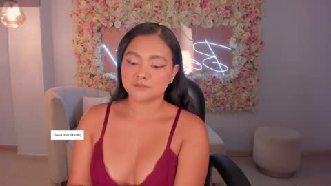 Snapshot of gabriellalee_ chatting on April 2026 03:32:02 AM Gabriella Lee online show from April 2026 03:32:02 AM