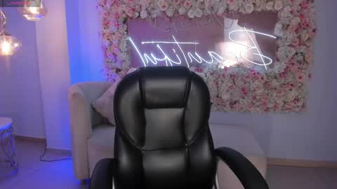 Snapshot of gabriellalee_ chatting on May 2026 11:22:02 PM Gabriella Lee online show from May 2026 11:22:02 PM