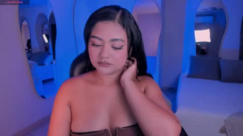 Snapshot of gabriellalee_ chatting on May 2026 03:25:02 AM Gabriella Lee online show from May 2026 03:25:02 AM