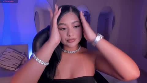 Snapshot of gabriellalee_ chatting on May 2026 07:41:01 PM Gabriella Lee online show from May 2026 07:41:01 PM