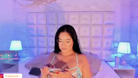 Snapshot of gaby_blaze chatting on December 2024 08:43:01 PM Gaby Blaze online show from December 2024 08:43:01 PM