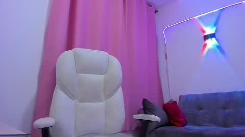 gaby online show from October 2025 01:52:01 PM