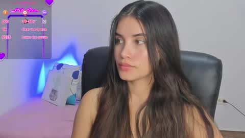 Snapshot of gaby_olsen chatting on October 2025 09:04:01 PM Gabriela online show from October 2025 09:04:01 PM