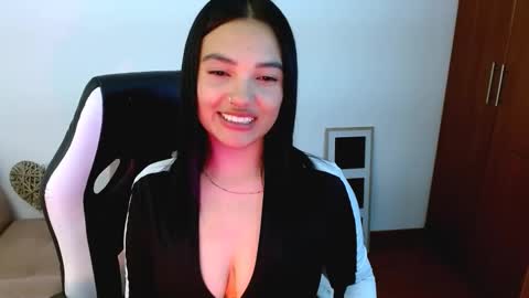 My name is Gabriela.. nice to meet you thumbs up please its very important to me online show from September 2025 08:24:02 PM
