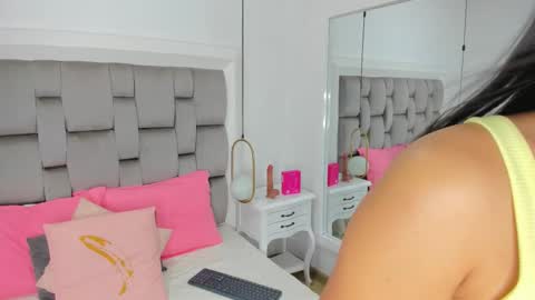 GABRIELA  online show from February 2026 11:31:02 AM