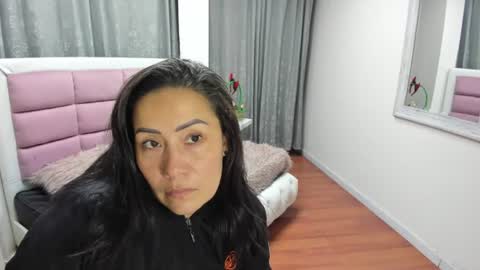 gabriela online show from July 2026 10:09:01 AM