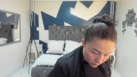 gabriela online show from July 2026 04:28:01 PM