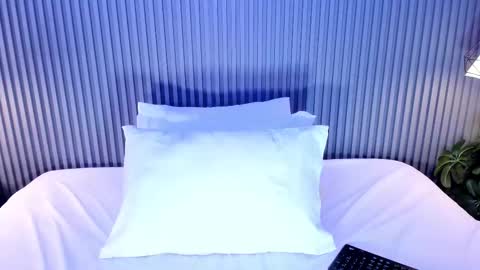 GabyFosterr  online show from October 2025 11:01:02 PM