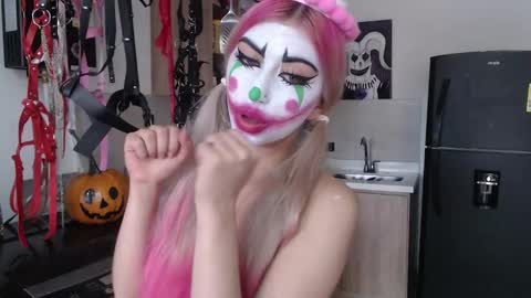 gabygumms online show from October 2025 02:47:02 PM