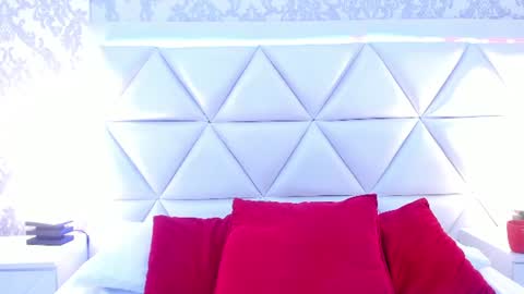 Snapshot of gabymoreau chatting on June 2026 04:50:01 PM gabymoreau online show from June 2026 04:50:01 PM