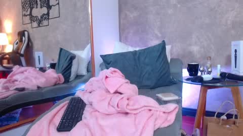 Gaby online show from December 2024 03:37:02 PM