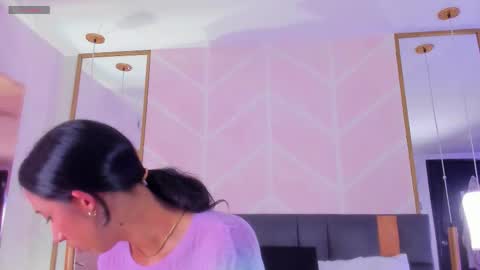 Gaby online show from December 2025 08:03:01 PM