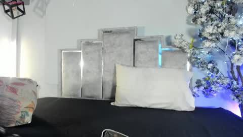 gabyyjones online show from October 2025 11:29:02 AM