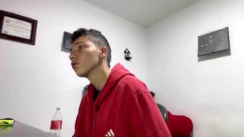 gadiel_sex online show from April 2026 08:40:02 AM