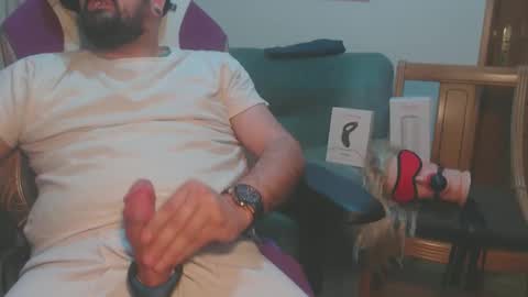 Snapshot of gag0nmyc0ck chatting on April 2026 11:49:02 AM your master online show from April 2026 11:49:02 AM