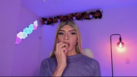 Gaia online show from December 2024 01:43:01 AM