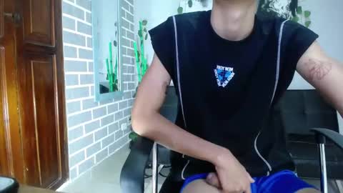 Snapshot of gandy_hott chatting on October 2025 08:22:01 PM gandy_hott online show from October 2025 08:22:01 PM