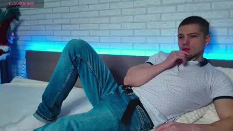 Gared online show from December 2025 08:42:02 AM