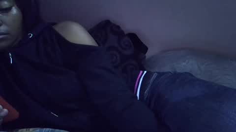 gasielah online show from February 2025 06:55:02 PM