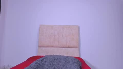 gatita13333321 online show from February 2025 12:43:01 AM