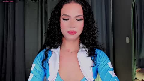 Snapshot of gatitavenecis1 chatting on December 2024 09:11:02 AM Vnecis Marn online show from December 2024 09:11:02 AM