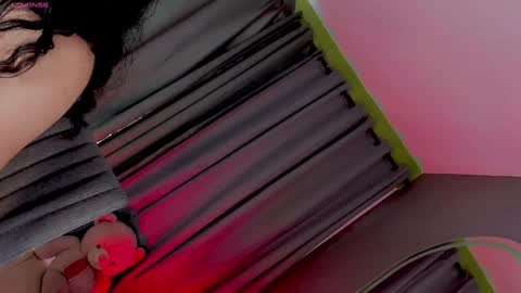 Snapshot of gatitavenecis1 chatting on January 2025 05:23:02 PM Vnecis Marn online show from January 2025 05:23:02 PM