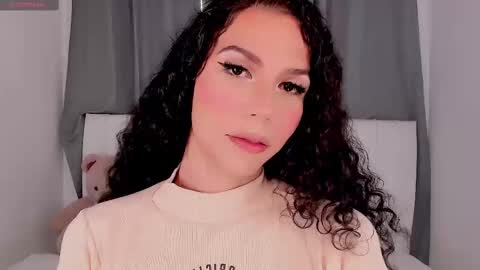 Snapshot of gatitavenecis1 chatting on September 2025 11:22:02 AM Vnecis Marn online show from September 2025 11:22:02 AM