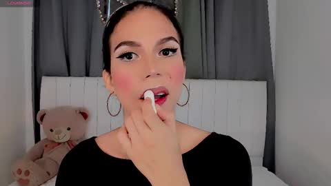 Snapshot of gatitavenecis1 chatting on September 2025 05:05:02 PM Vnecis Marn online show from September 2025 05:05:02 PM