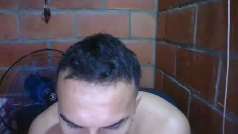 Snapshot of gattitosexy_95 chatting on August 2026 06:33:02 PM gattitosexy_95 online show from August 2026 06:33:02 PM