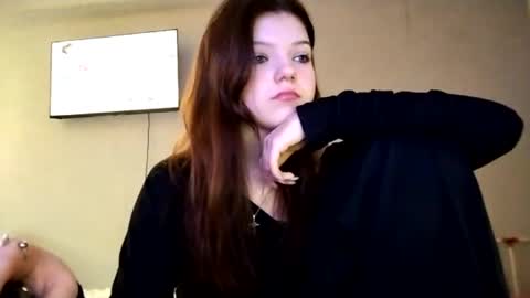 Helga online show from March 2026 02:33:02 PM