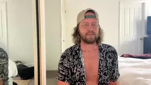 gcsurfer81 online show from October 2025 12:25:02 AM