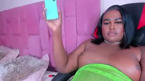 Snapshot of geanna_rose chatting on January 2025 08:13:02 AM geanna_rose online show from January 2025 08:13:02 AM